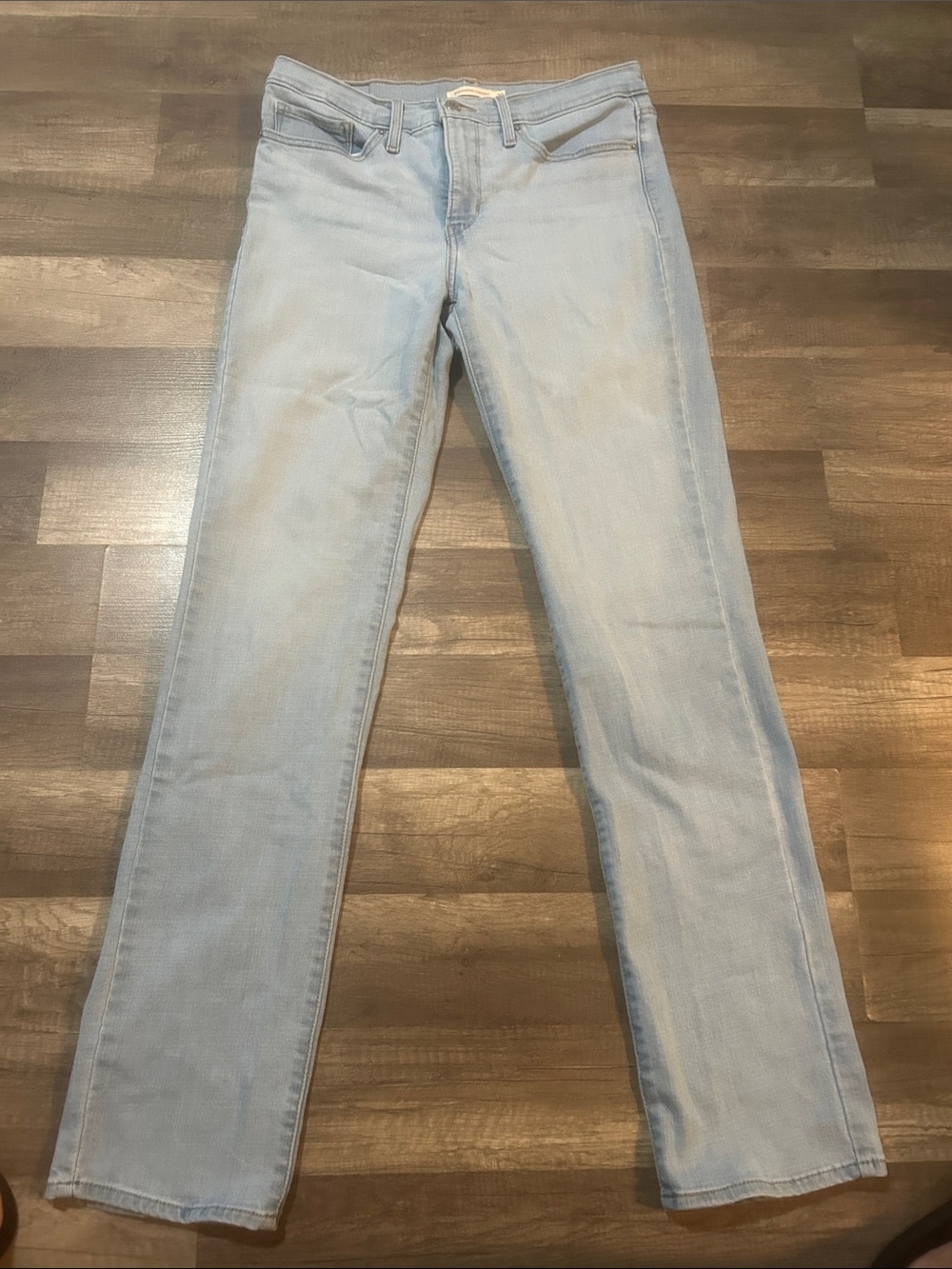 Levi's 314 Shaping Straight Light Wash Jeans  Size 30